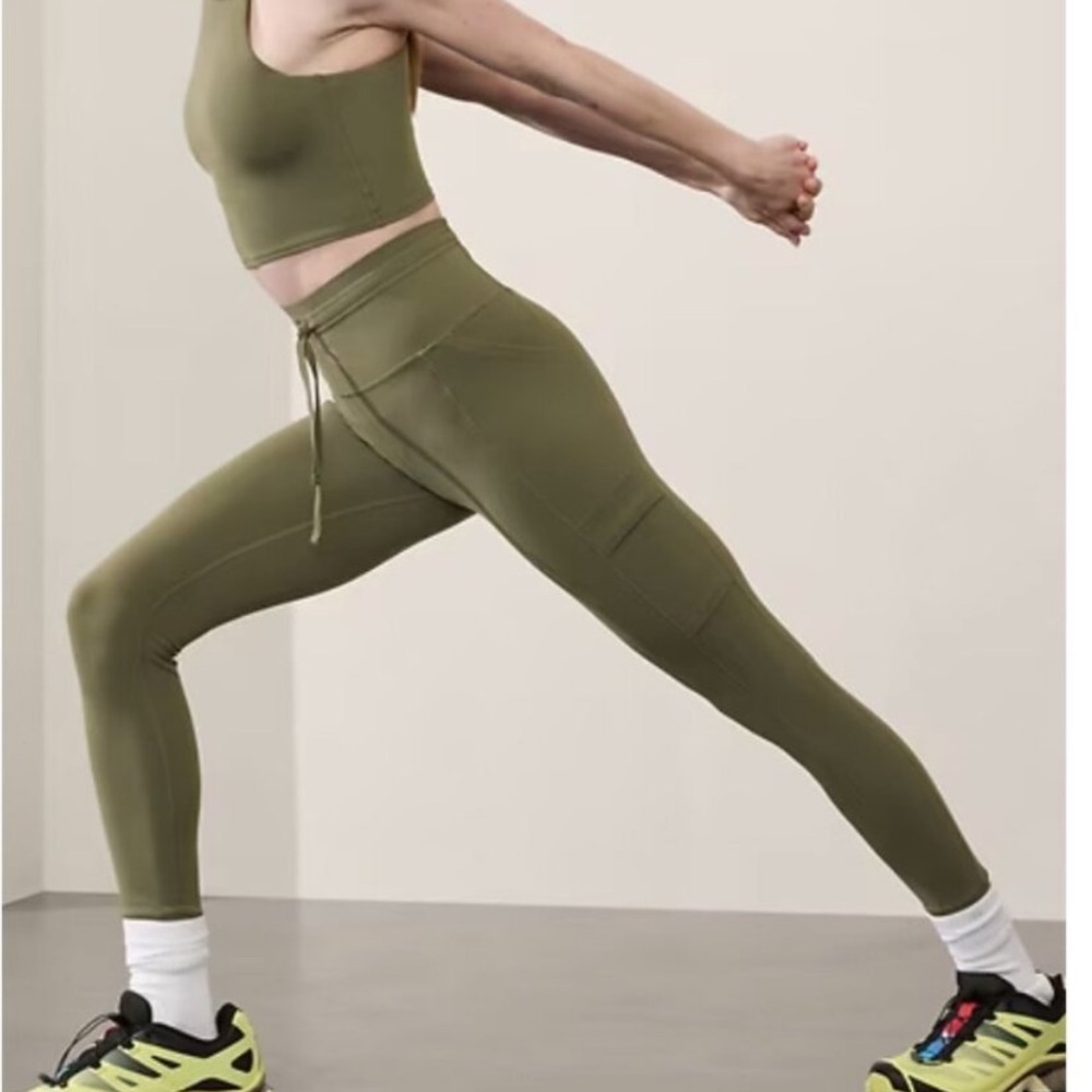 NWT Athleta Green Salutation Cargo Tight